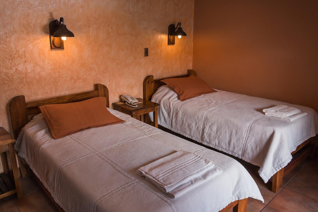 La Escondida Hostal سوكر المظهر الخارجي الصورة